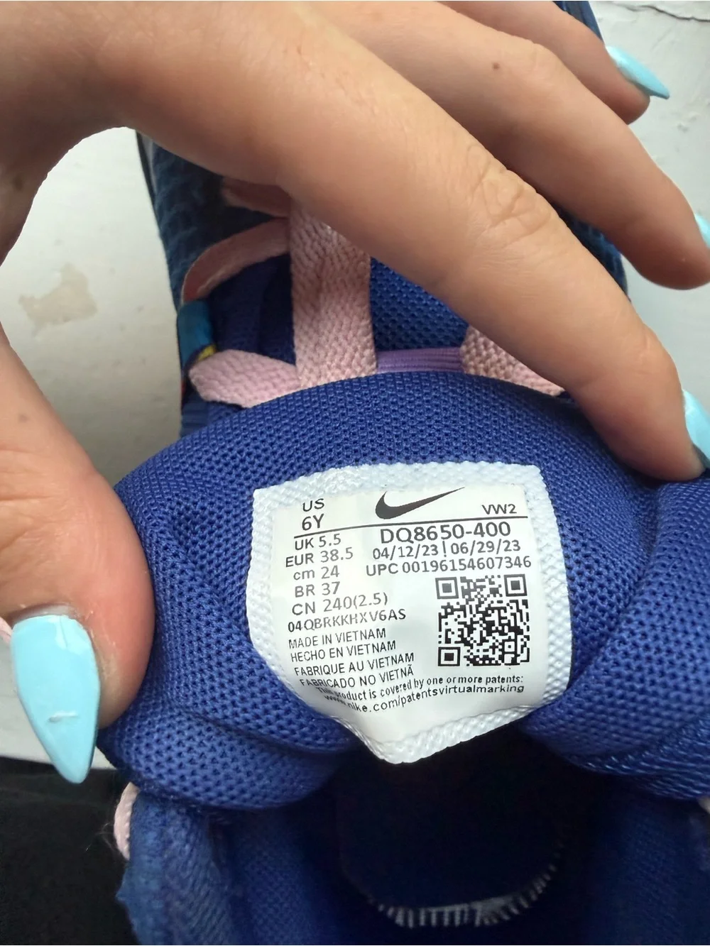 Nike Kids Multicolor Basketball Shoes - Blue & Green